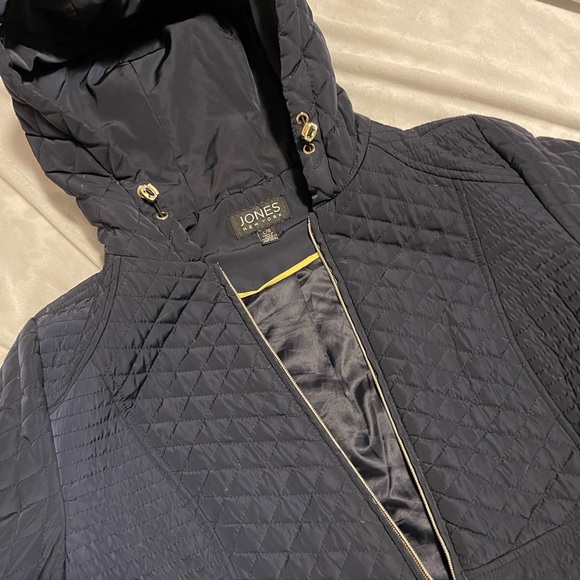 Fall coat - Picture 3 of 3